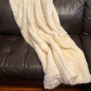 Dennis Basso Elegant Ivory Faux Fur Throw